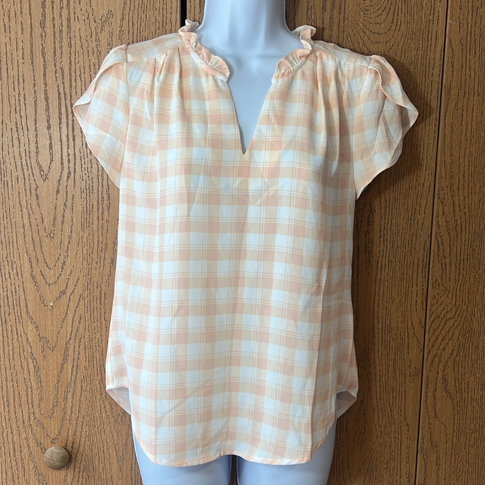 NWT 41 Hawthorn Peach White Plaid Blouse XS Petite Scallop Sleeve V Neck